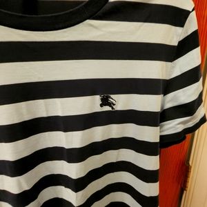Striped Men's Burberry t shirt in excellent condition, Size L